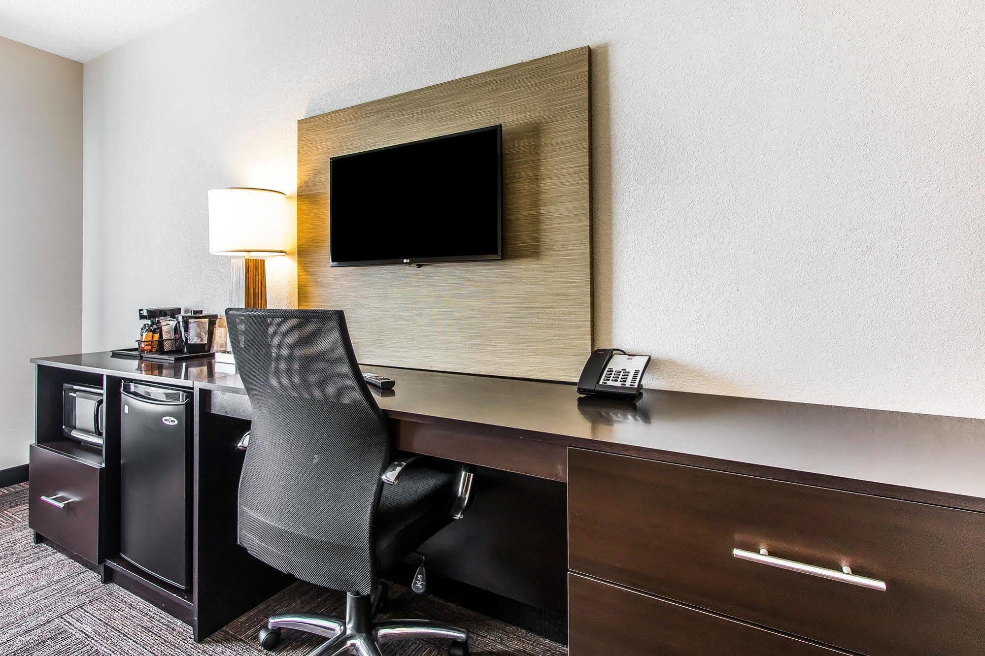 Wingate By Wyndham Jonesboro Hodge Hotel Екстериор снимка